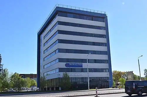 Бизнес-дом «Кадака», ул. Эхитаяте 114