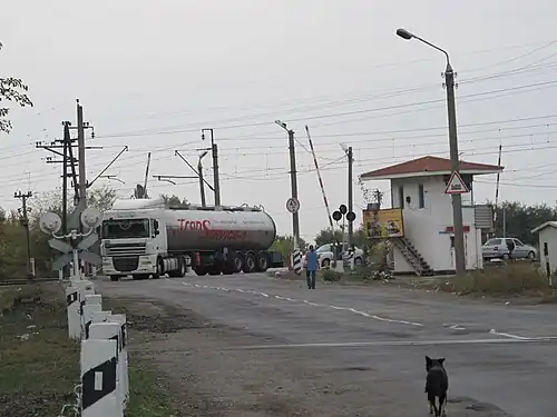 южный переезд через железную дорогу