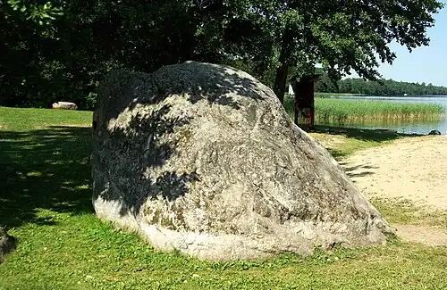 Камень «Кресло Калевипоэга»