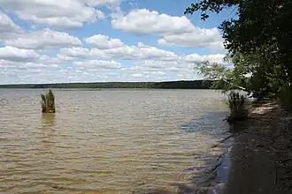 Озеро Кяртуояй летом 2015 года