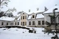 Главное здание мызы Котцум (Кодасоо) в марте 2009 года