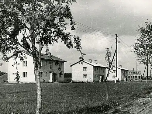 Жилые дома на центральной усадьбе