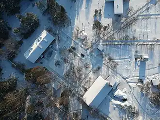 Территория обсерватории и робот-телескоп МАСТЕР-II-Урал(на фото справа)