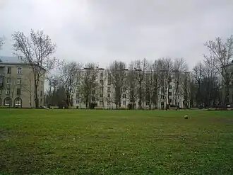 Вид со стадиона на жилые дома