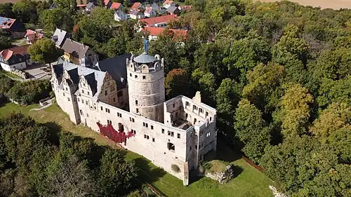 Вид замка с высоты птичьего полёта