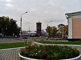 Вид на площадь от здания вокзала