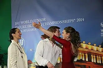 Чемпионы в танцах на льду Бейкер и Хавайек с тренером Анжеликой Крыловой в Kiss & Cry