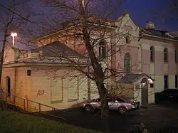 Бывший жилой дом при станции на Кутузовском проспекте