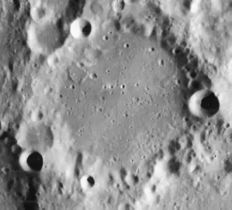 Снимок зонда Lunar Orbiter – IV.