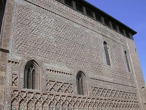 Внешняя стена Паррокиэты в стиле мудехар