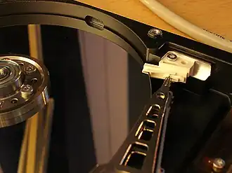 Запаркованная магнитная головка