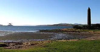 Поле битвы при Ларгсе с монументом в её память