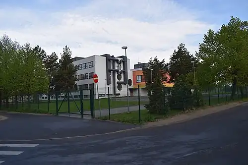 Ласнамяэская Русская гимназия,улица Яана Коорта 23