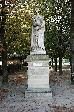 Лаура (возлюбленная Петрарки). Париж, Люксембургский сад.