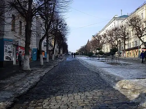 Улица Ленина ранней весной