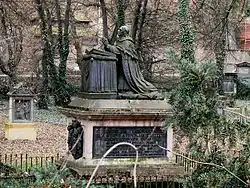 Надгробие графа, князя-епископа Пассау Леопольда фон Тун унд Гогенштайна