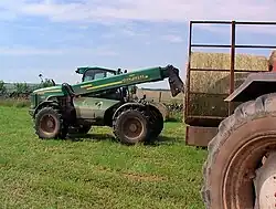 Телескопический погрузчик