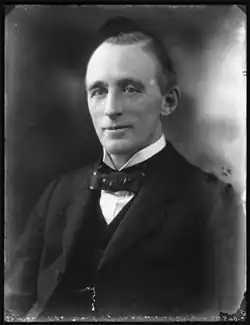 Джеймс Эдвард Харрис, 5-й граф Малмсбери, 1922 год