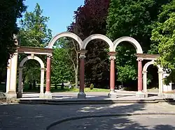 Вход в Стрыйский парк, работа архитектора Г. Швецко-Винецкого, 1952