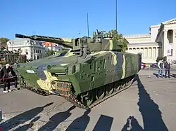Первый серийно выпускаемый Lynx KF41 в цветах венгерской армии