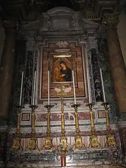 Алтарь с иконой Мадонны дель Пополо