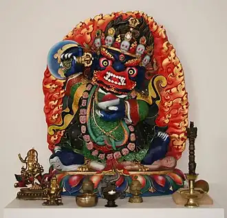 Махакала Бернаген — «облачённый в чёрный плащ»