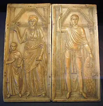 Диптих из слоновой кости, на котором изображены Серена, Евхерий и Стилихон