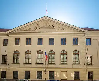 Тгуновский дворец на улице Снемовни