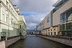 Пэдвей между зданиями основной сцены и 2-й сцены Мариинского театра над&nbsp;Крюковым каналом,Санкт-Петербург