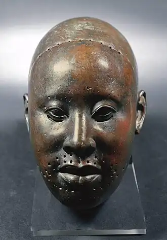Бронзовая маска Одалуфона II