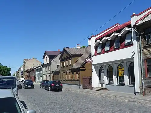 Дальняя часть улицы