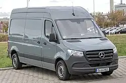 Микроавтобус Mercedes-Benz Sprinter