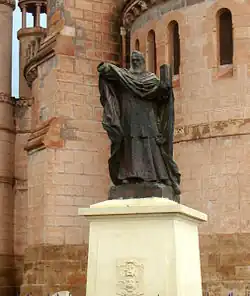 Статуя Шарля Лавижери, миссионера и кардинала