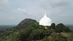 гора и ступа Михентале