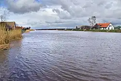 Низовье Минии около устья весной 2015 года