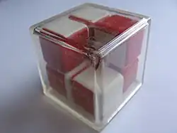 Минус-кубик