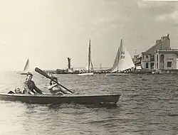 Байдарка и яхты на акватории Химкинского водохранилища. 1945 год.