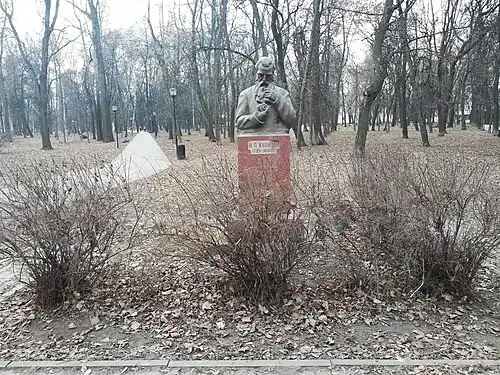 Памятник Ивану Кулибину