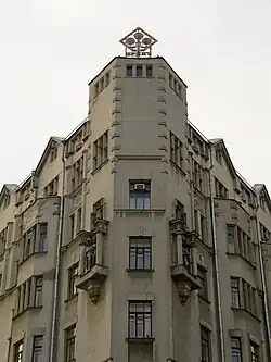 Доходный дом А.&nbsp;Т.&nbsp;Филатовой&nbsp;— Я.&nbsp;М.&nbsp;Филатова («Дом с рыцарями») (№&nbsp;35/5)