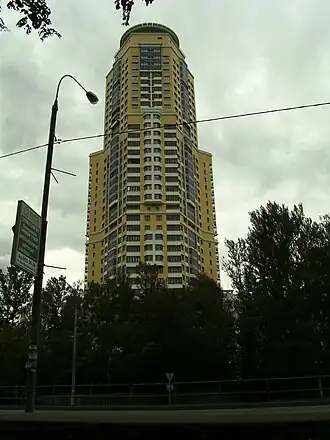 40-этажный жилой дом (ЖК «Корона Севера») №&nbsp;38&nbsp;к.&nbsp;1 — самый высокий жилой дом в САО. Архитекторы А.&nbsp;А.&nbsp;Попов и А.&nbsp;Н.&nbsp;Горелкин