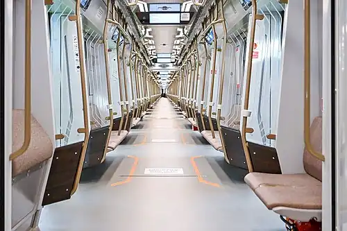 Общий вид салона на уровне сидений