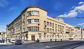 Здание поликлиники в 2017 году