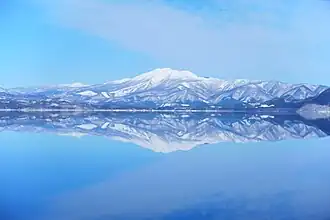 Вулкан Акита-Комагатаке.