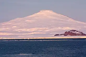 Вулкан Мельбурн. Снимок NOAA