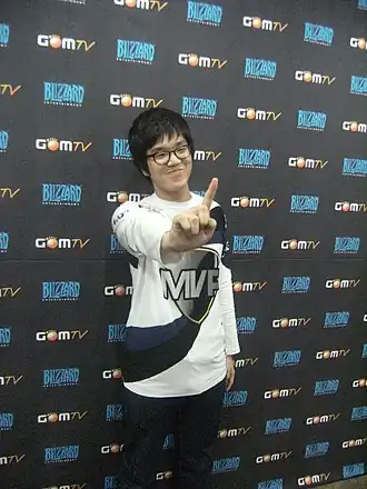 DongRaeGu в 2011 году