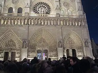 Реквием в Соборе Парижской Богоматери в воскресенье, 15 ноября