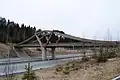 Деревянный пешеходный мост через трассу № 3