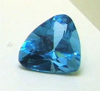 «Нассак» (страз).