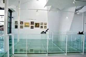 Экспозиция работ Ивана Кирковав Новом Болгарском университете&nbsp;(болг.),галерея УниАрт[болг.]&nbsp;(болг.)