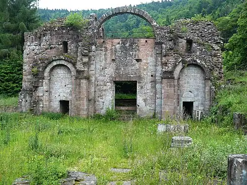 Часть руин монастыря Нидермюнстер